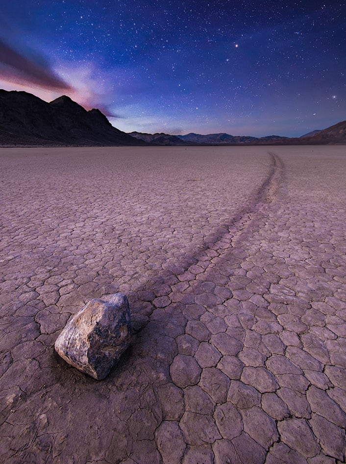 Sailing stones