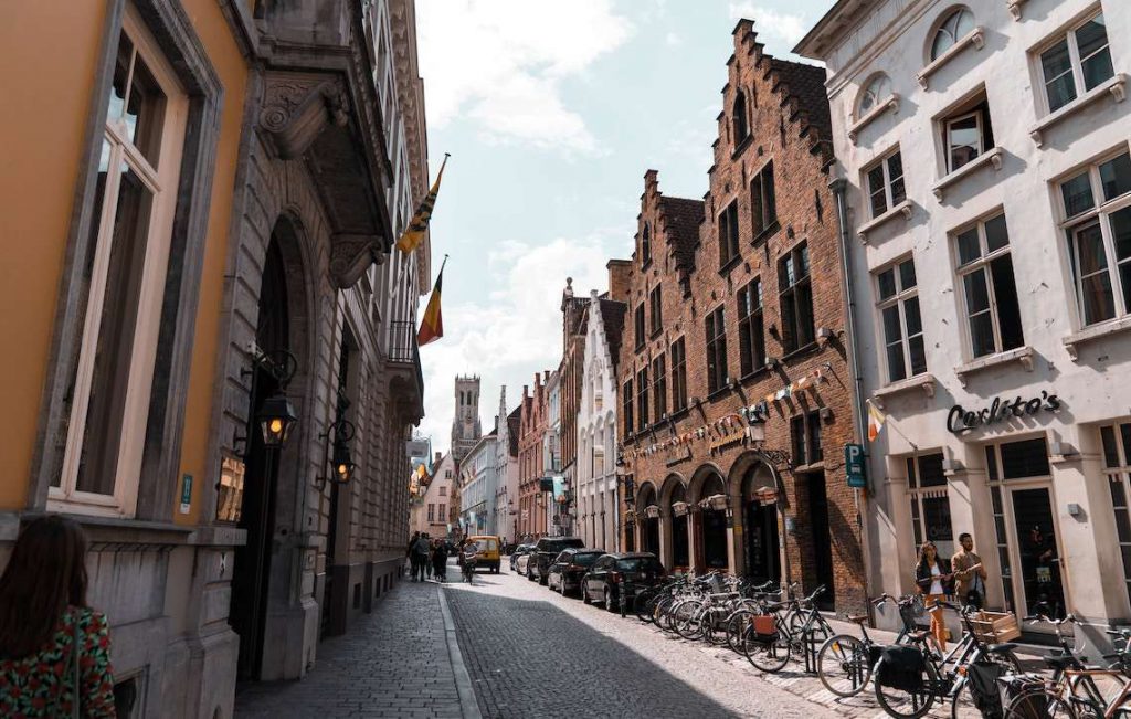 Driving in Belgium Road Rules & Driving Tips from SIXT