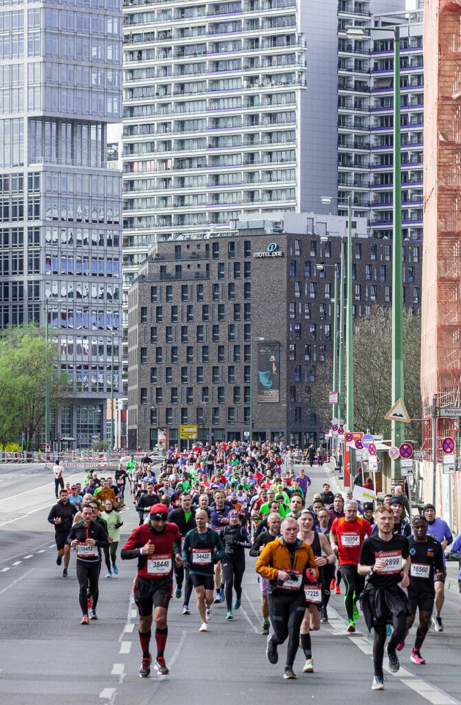 Chicago Marathon Parking Guide 2025: Best Spots & Areas to Avoid | SIXT ...